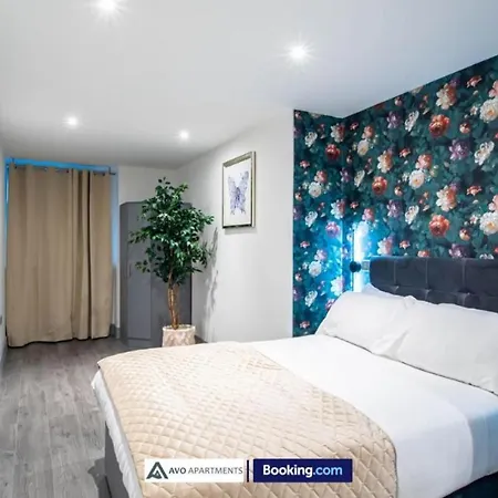 Alexander House Hotel 5*